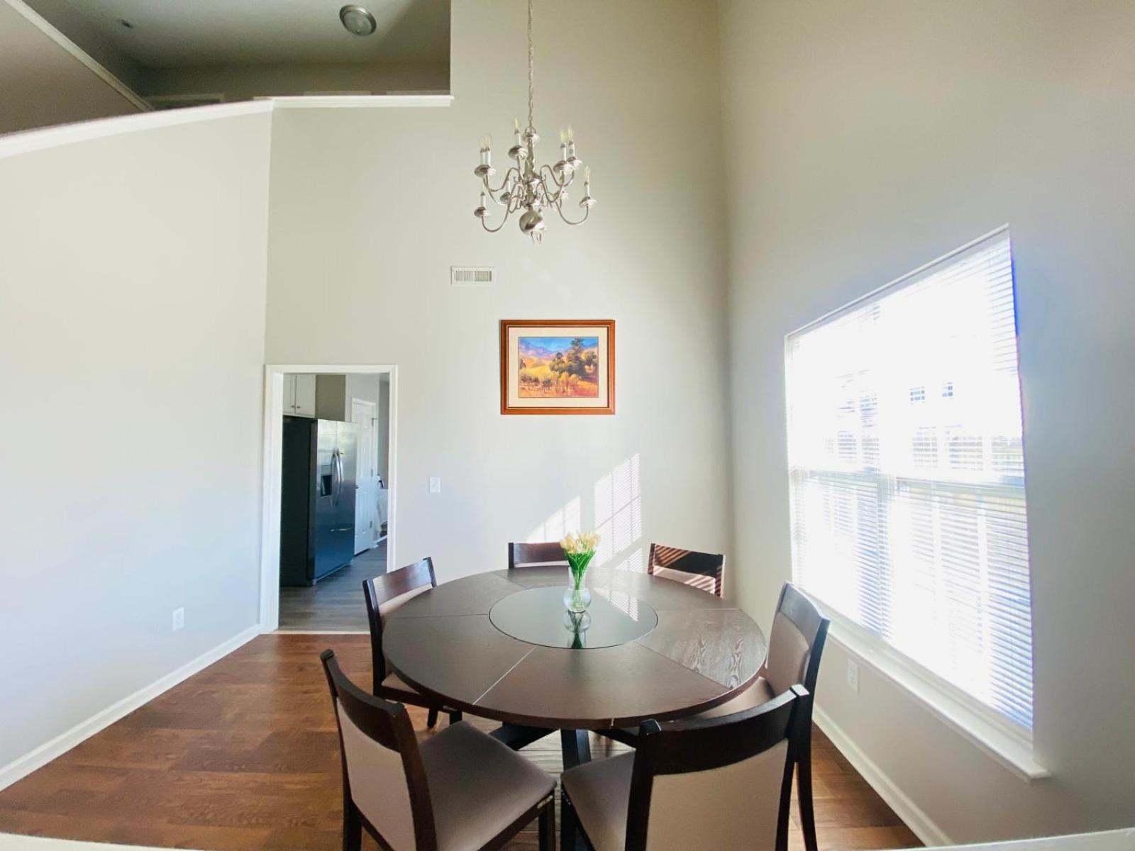 Spacious Room With Shared Bathroom Raleigh Exterior foto