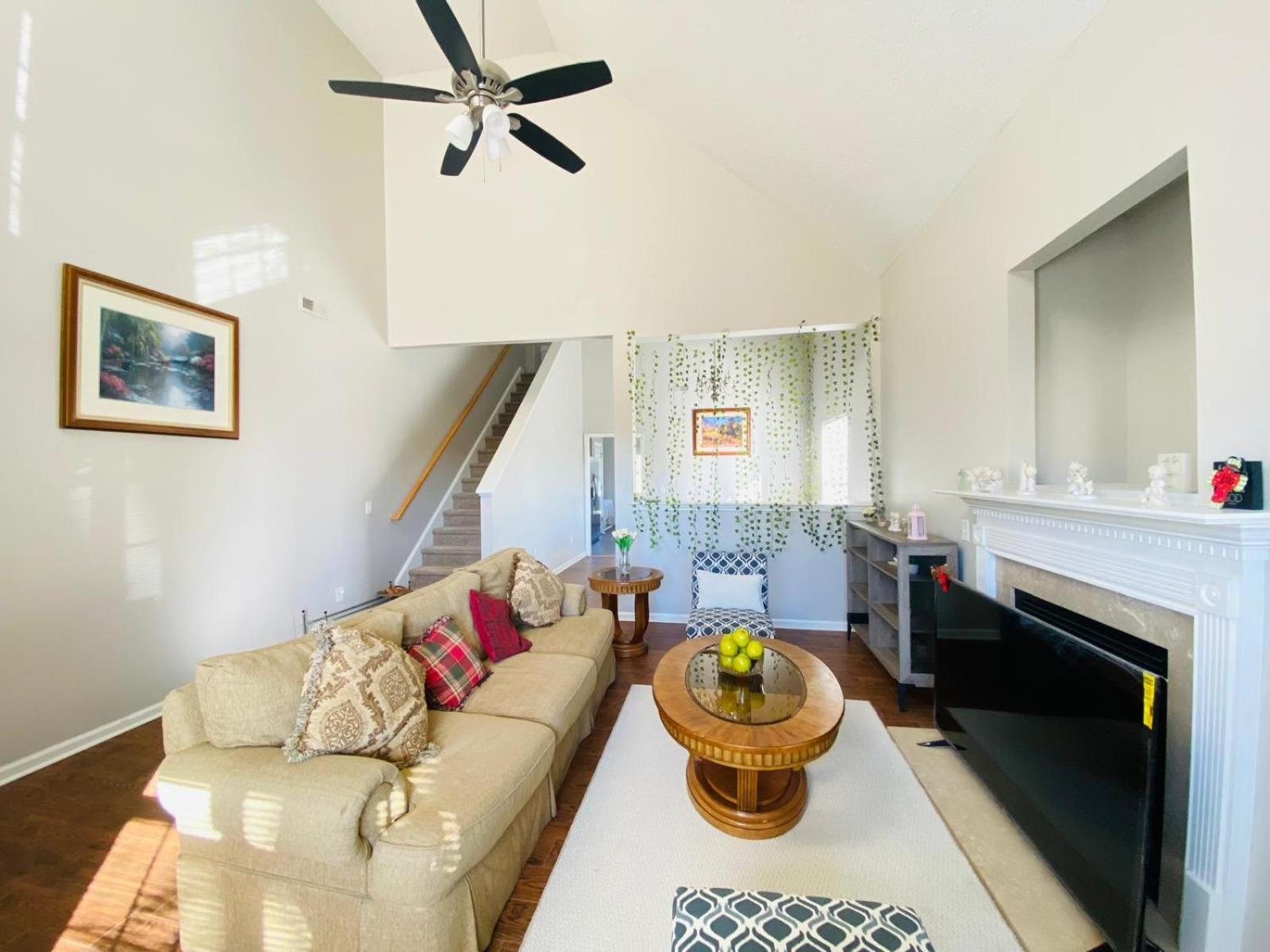 Spacious Room With Shared Bathroom Raleigh Exterior foto